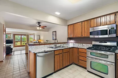 232 Sedgewick Circle, Saint Charles, IL 60174 - Photo 13