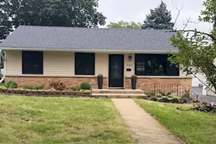 307 S Pierce Ave, Wheaton, IL 60187 - Photo 1
