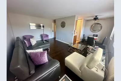 7120 N Sheridan Road #318, Chicago, IL 60626 - Photo 3