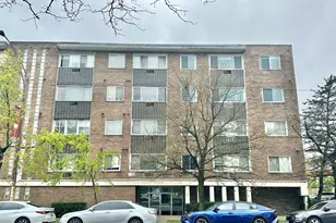 7120 N Sheridan Rd, Chicago, IL 60626 - Photo 1