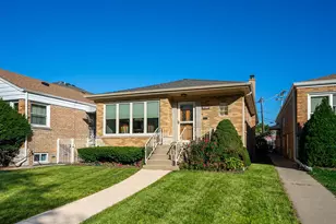 6027 N Jersey Ave, Chicago, IL 60659 - Photo 1