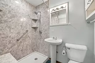 145 Shawnee Dr, Carol Stream, IL 60188 - Photo 17