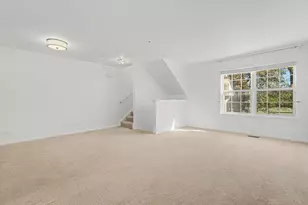 792 River Mill Pkwy, Wheeling, IL 60090 - Photo 3