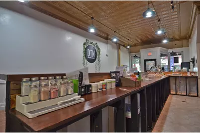 228 W Main Street, Ottawa, IL 61350 - Photo 7