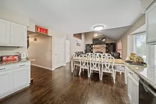 384 Polo Club Dr, Glendale Heights, IL 60139 - Photo 9
