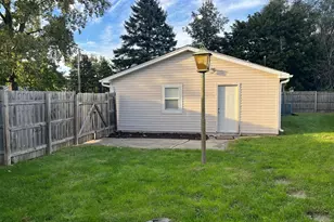 108 E Morris St, Elwood, IL 60421 - Photo 7