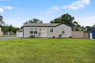 1802 Innercircle Dr, Crest Hill, IL 60403 - Photo 1