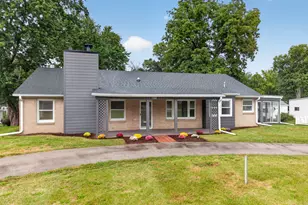 708 E Glover St, Ottawa, IL 61350 - Photo 5