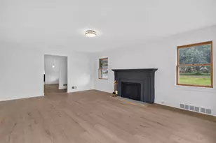 708 E Glover St, Ottawa, IL 61350 - Photo 7