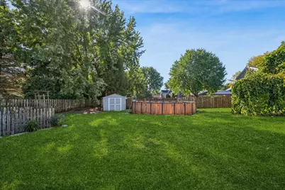 304 S Cross Trail, McHenry, IL 60050 - Photo 23