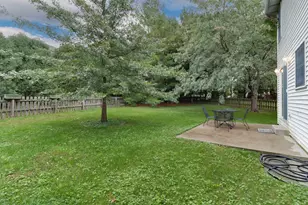 2 Lone Oak Ct, Bloomington, IL 61705 - Photo 39
