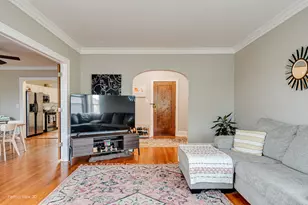 6203 N Oakley Ave, Chicago, IL 60659 - Photo 5