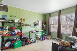 317 N Grove Ave, Freeport, IL 61032 - Photo 7