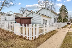 317 N Grove Ave, Freeport, IL 61032 - Photo 23