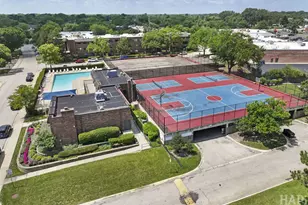 925 Spring Hill Dr, Northbrook, IL 60062 - Photo 27