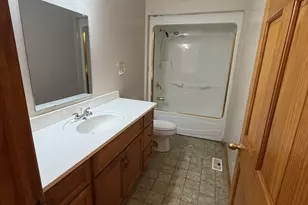105 N Schmidt Rd, Bolingbrook, IL 60440 - Photo 9