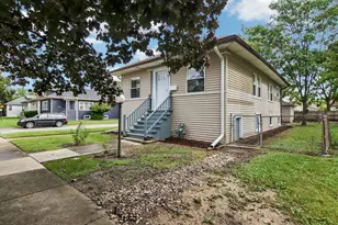 1601 S 20th Ave, Maywood, IL 60153 - Photo 3