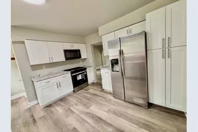 817 Chicago Street, Belvidere, IL 61008 - Photo 5