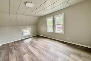 817 Chicago St, Belvidere, IL 61008 - Photo 19