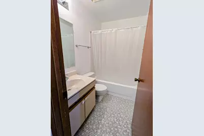 303 Fernwood Court, Westmont, IL 60559 - Photo 7