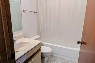 303 Fernwood Ct, Westmont, IL 60559 - Photo 7