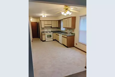 303 Fernwood Court, Westmont, IL 60559 - Photo 11