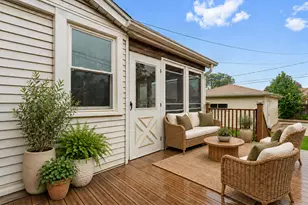 2247 S 11th Ave, North Riverside, IL 60546 - Photo 25