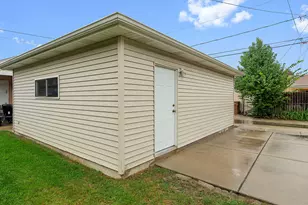 2247 S 11th Ave, North Riverside, IL 60546 - Photo 27