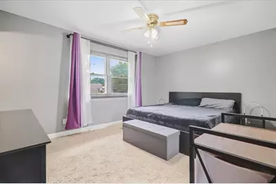 1807 Elmwood Drive, Lindenhurst, IL 60046 - Photo 11
