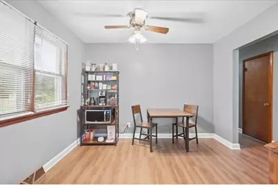 1807 Elmwood Drive, Lindenhurst, IL 60046 - Photo 9