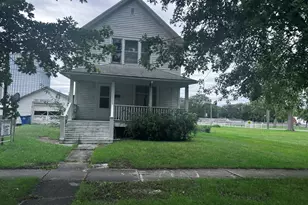 206 N Grant St, Milford, IL 60953 - Photo 1