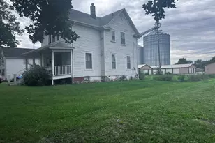 206 N Grant St, Milford, IL 60953 - Photo 3