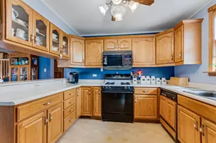 182 Martin Ln, Chicago Heights, IL 60411 - Photo 11