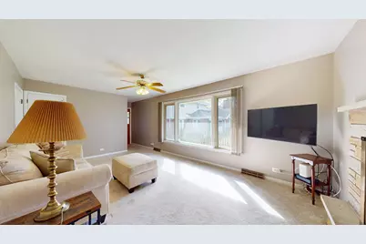 1105 W Grove Street, Arlington Heights, IL 60005 - Photo 9
