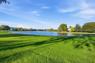1055 Woodhill Court, Elgin, IL 60120 - Photo 21