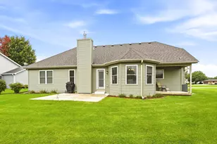 1213 Kramer Ln, Sandwich, IL 60548 - Photo 3