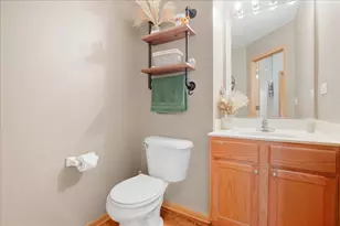 530 W Kristina Ln, Round Lake, IL 60073 - Photo 7