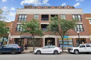 5647 N Clark St, Chicago, IL 60660 - Photo 1