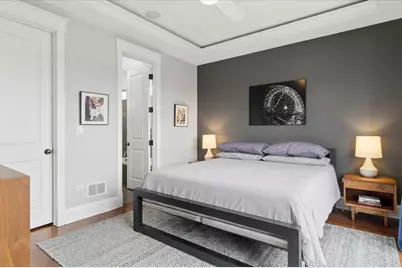 5647 N Clark Street #402, Chicago, IL 60660 - Photo 13