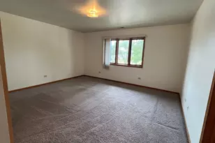 8659 Meade Ave, Burbank, IL 60459 - Photo 11