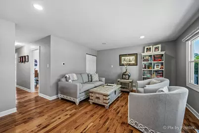 495 Glendale Lane, Hoffman Estates, IL 60169 - Photo 7