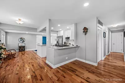 495 Glendale Lane, Hoffman Estates, IL 60169 - Photo 9