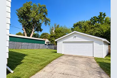 1819 Seymour Avenue, North Chicago, IL 60064 - Photo 11