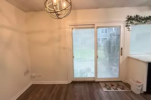 1990 Oxford Ln, Hoffman Estates, IL 60169 - Photo 5