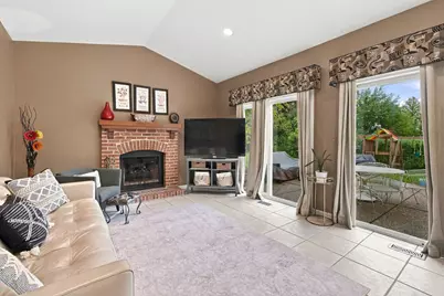 16 Copperwood Drive, Buffalo Grove, IL 60089 - Photo 15