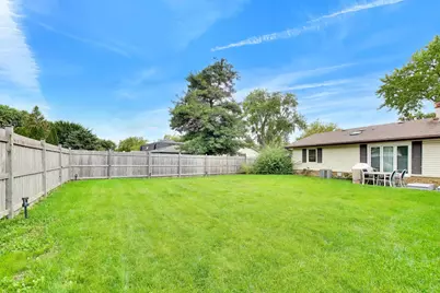 401 E Elk Grove Boulevard, Elk Grove Village, IL 60007 - Photo 27