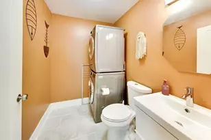 401 E Elk Grove Blvd, Elk Grove Village, IL 60007 - Photo 23