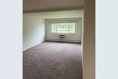 375 W Winchester Road #305, Libertyville, IL 60048 - Photo 3