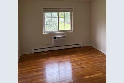 375 W Winchester Road #305, Libertyville, IL 60048 - Photo 5