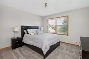 2121 Burnham Ct, Algonquin, IL 60102 - Photo 25